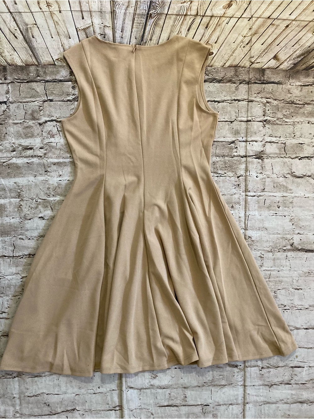NWT DOSE beige sleeveless fit and flare above knee dress size M - Picture 3 of 8